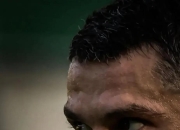 开云官网-罗马尼亚客场战胜对手，赢得关键胜利