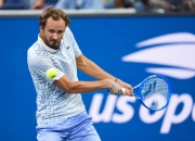 开云体育app-包含澳大利亚网球队爆冷意大利网球队，梅德韦杰夫绝境逆转的词条