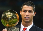 开云官方app入口-米切尔临危受命成关键先生，湖人末节一波流带走勇士