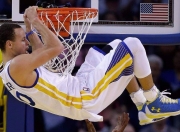 开云体育登录-班凯罗的稳定哲学，当开拓者铁锤遭遇森林狼的年轻风暴