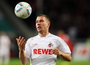 开云体育平台APP-从瑞士狂胜到英超争冠接管—德里赫特的降维打击哲学