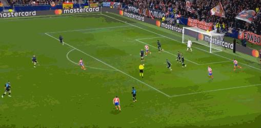 关于勒沃库森翻盘法国，阿尔瓦雷斯制霸全场的信息