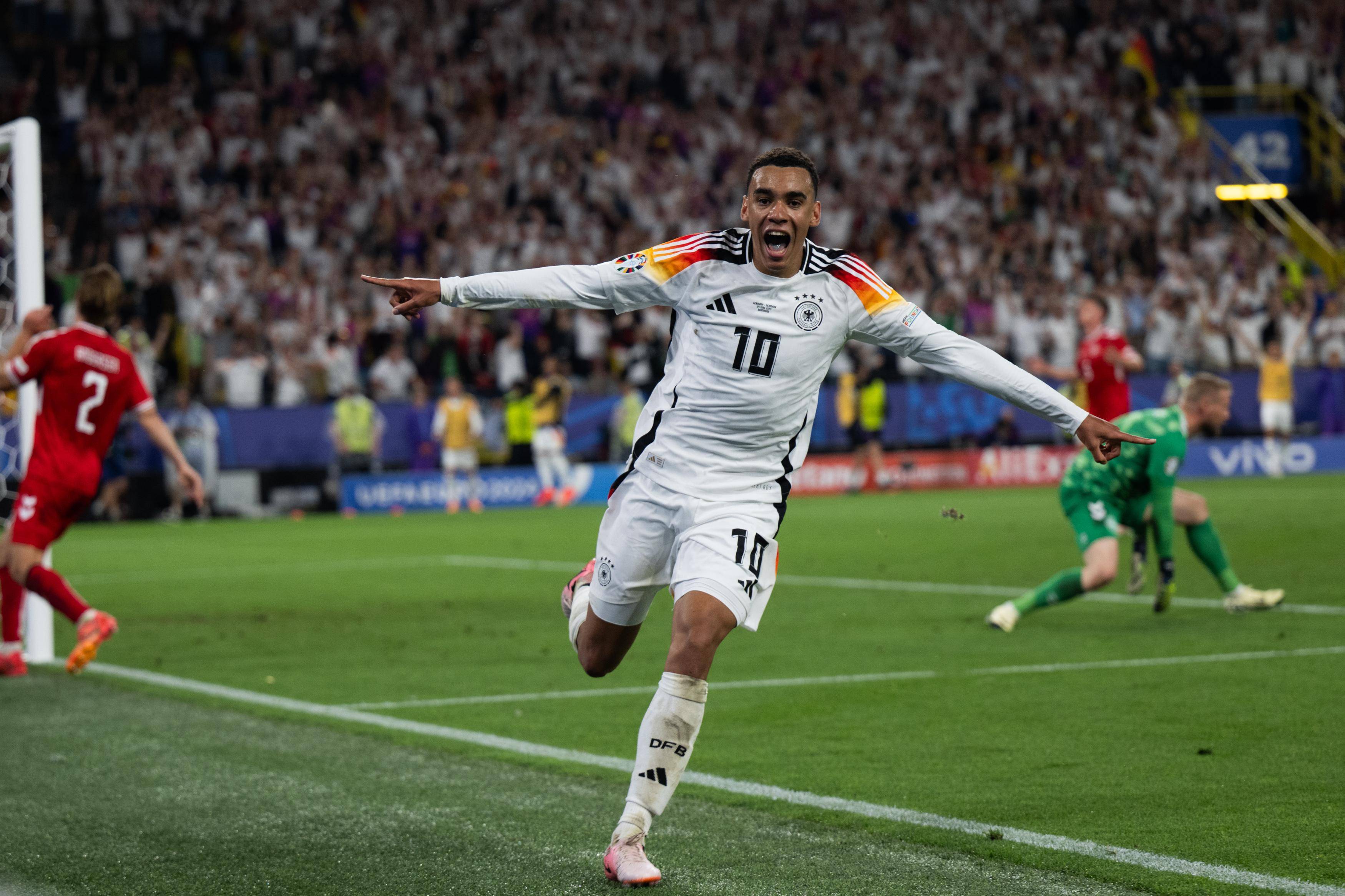 德国选手精湛技艺,成功晋级半决赛 德国选手精湛技艺,成功晋级半决赛