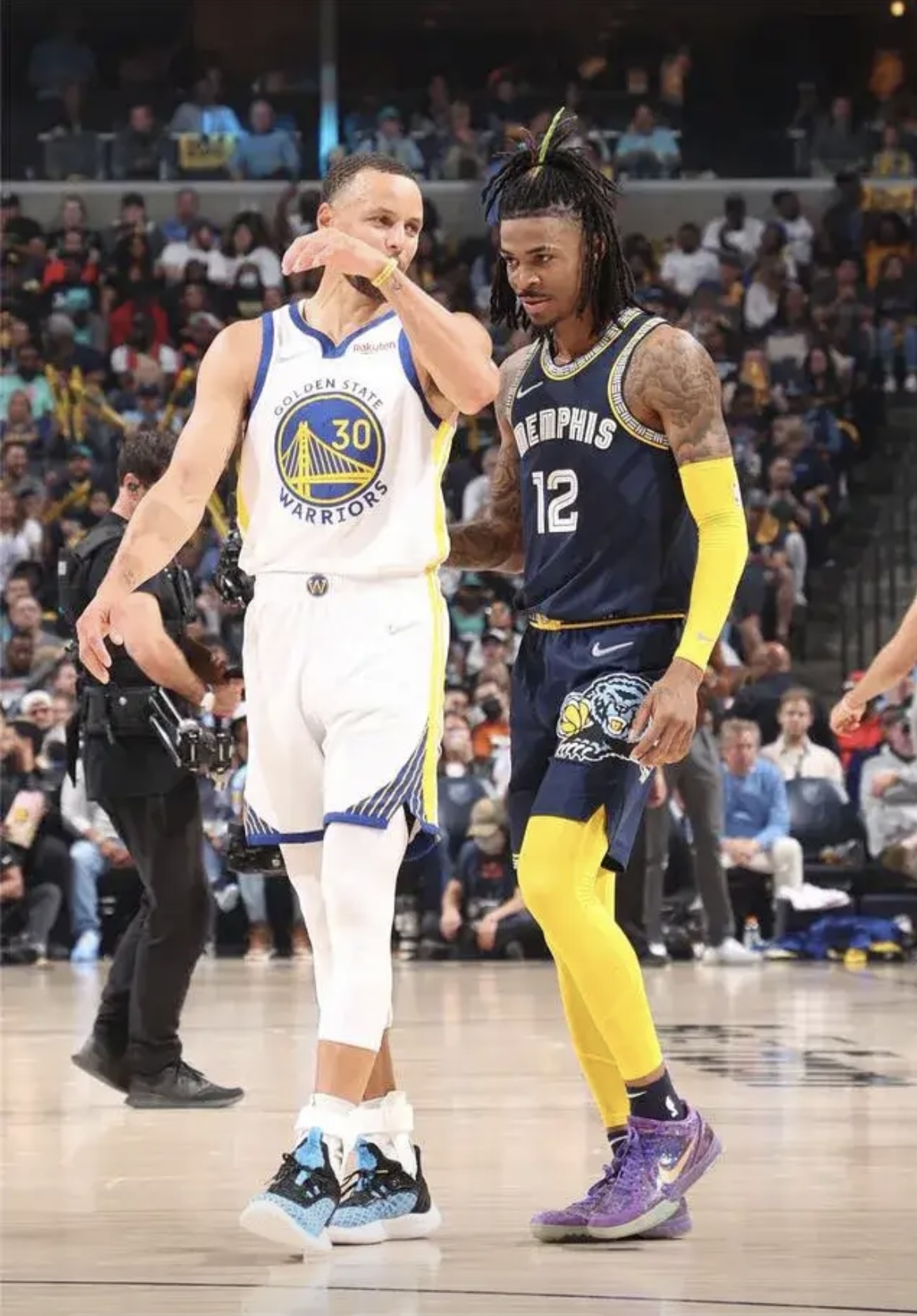 灰熊丝毫不给活塞机会,莫兰特助球队轻松取得胜利的简单介绍 灰熊丝毫不给活塞机会,莫兰特助球队轻松取得胜利的简单介绍