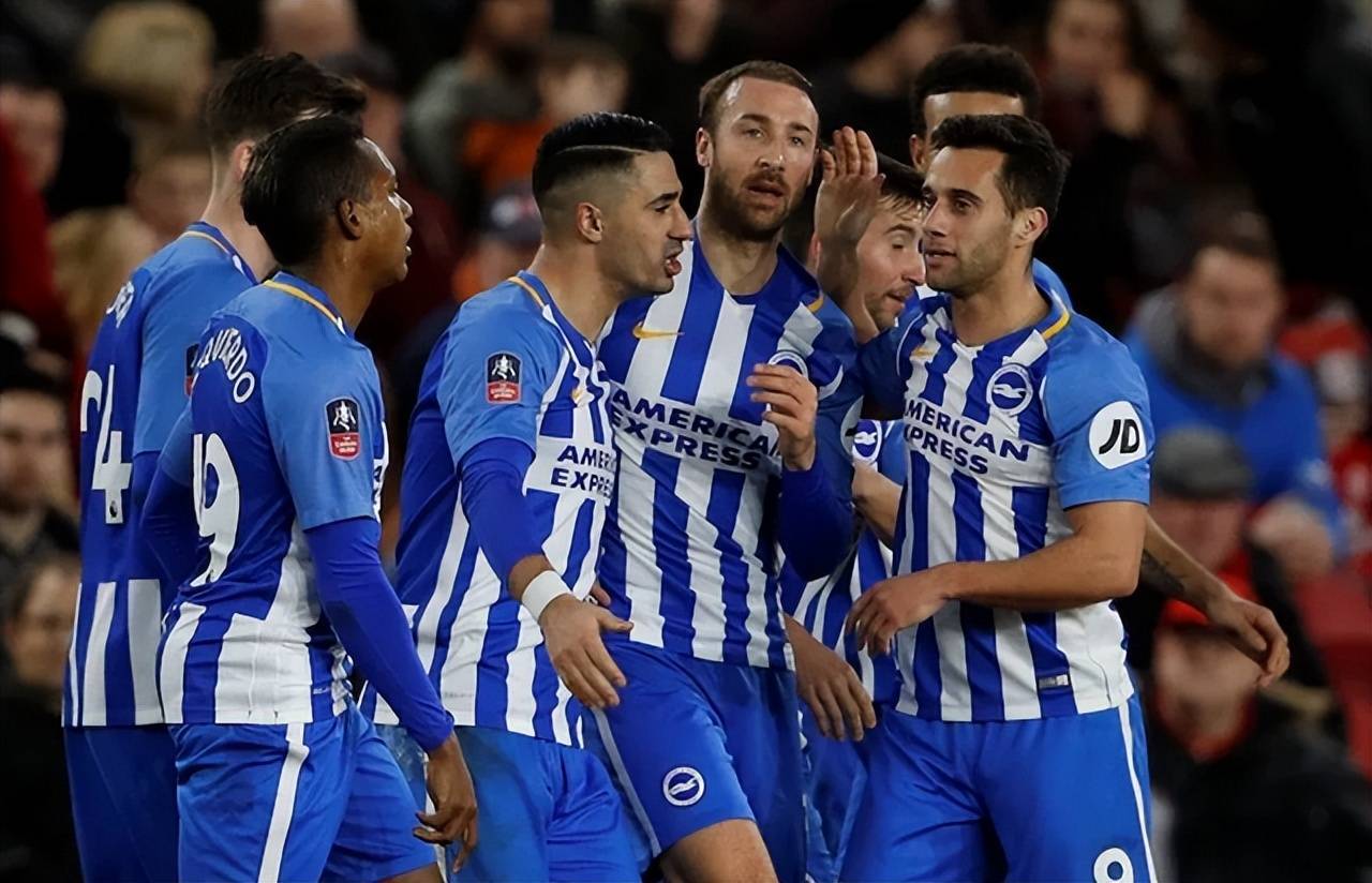 包含华莱士斯战平纽卡斯尔，难分胜负的词条