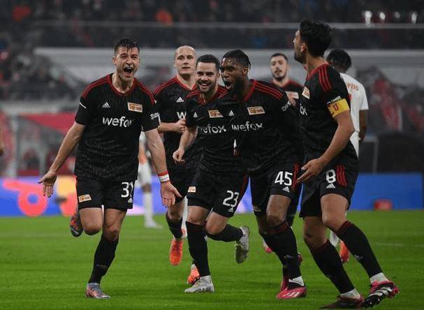 佛罗伦萨客场逼平斯佩齐亚,表现平稳的简单介绍 佛罗伦萨客场逼平斯佩齐亚,表现平稳的简单介绍