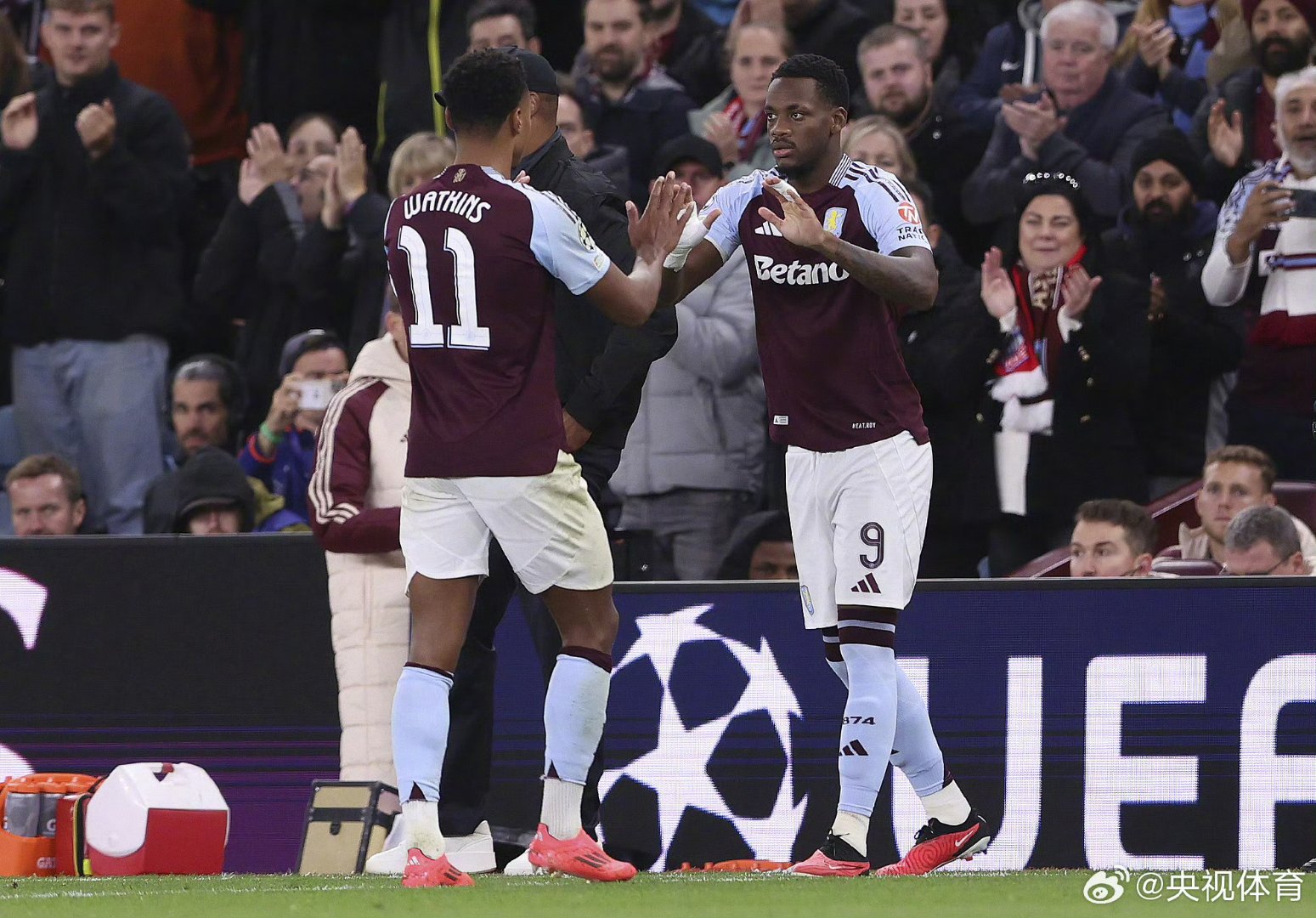 包含拜仁慑于巴萨威胁,欧冠之路遭遇阻碍的词条 包含拜仁慑于巴萨威胁,欧冠之路遭遇阻碍的词条