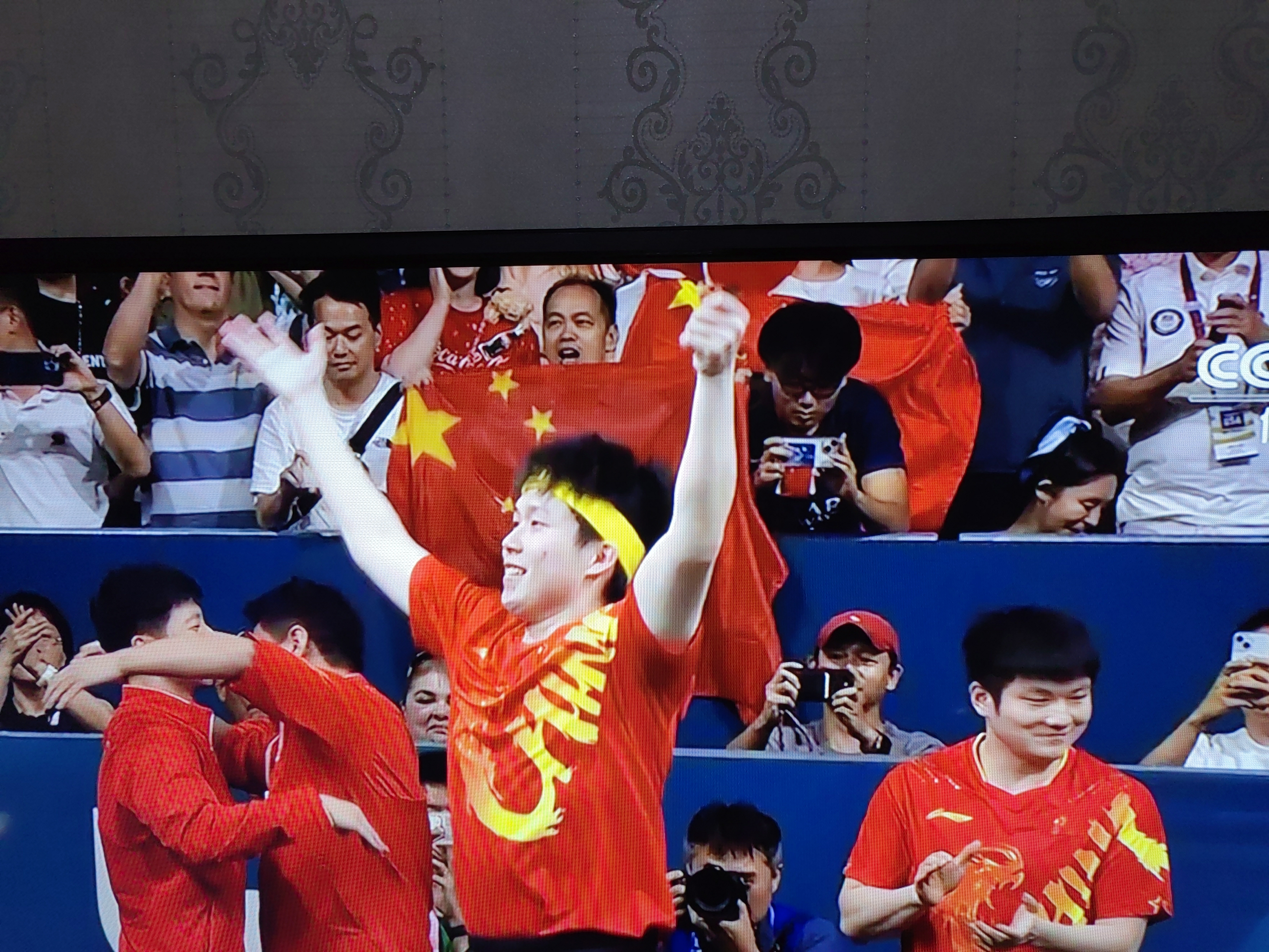 强队击败劲敌,成功卫冕冠军 强队击败劲敌,成功卫冕冠军