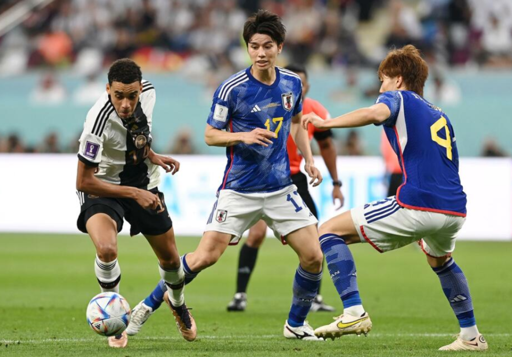 日本队逆转波兰队,马龙扛起全队 日本队逆转波兰队,马龙扛起全队