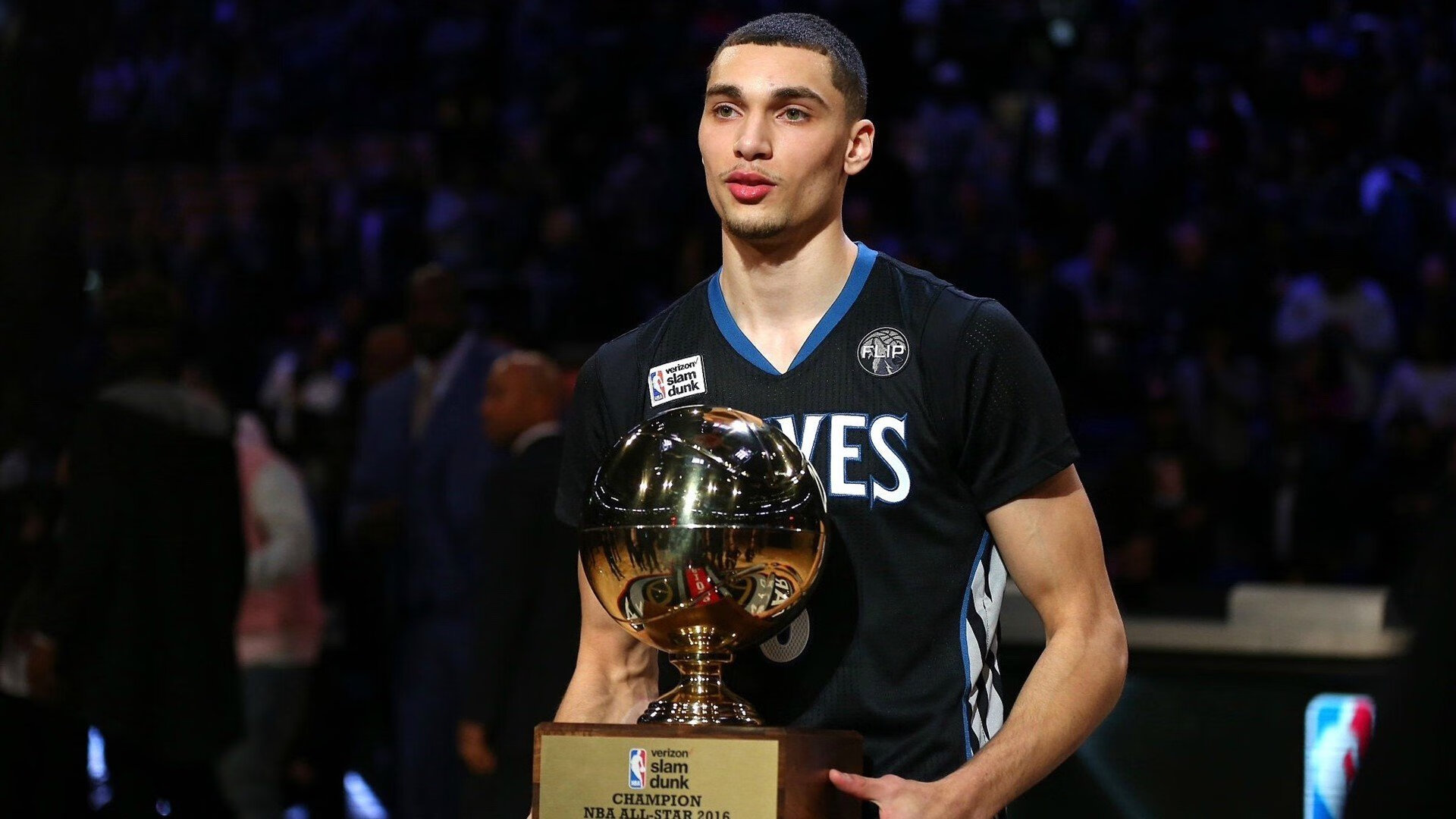 新王登基！班凯罗末节狂飙定乾坤，凯尔特人险胜黄蜂诠释巨星价值