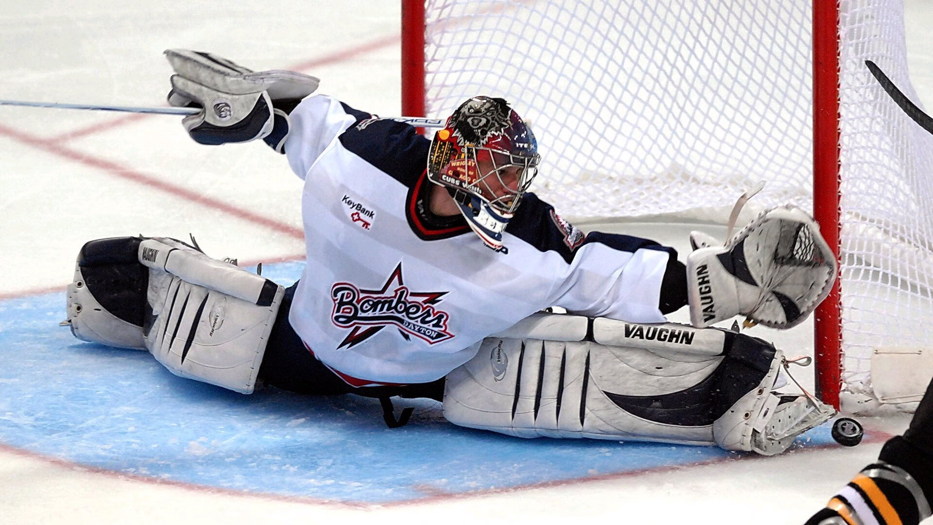 绿茵场与硬木地，当洪都拉斯血拼埃及成为NBA季后赛的隐喻