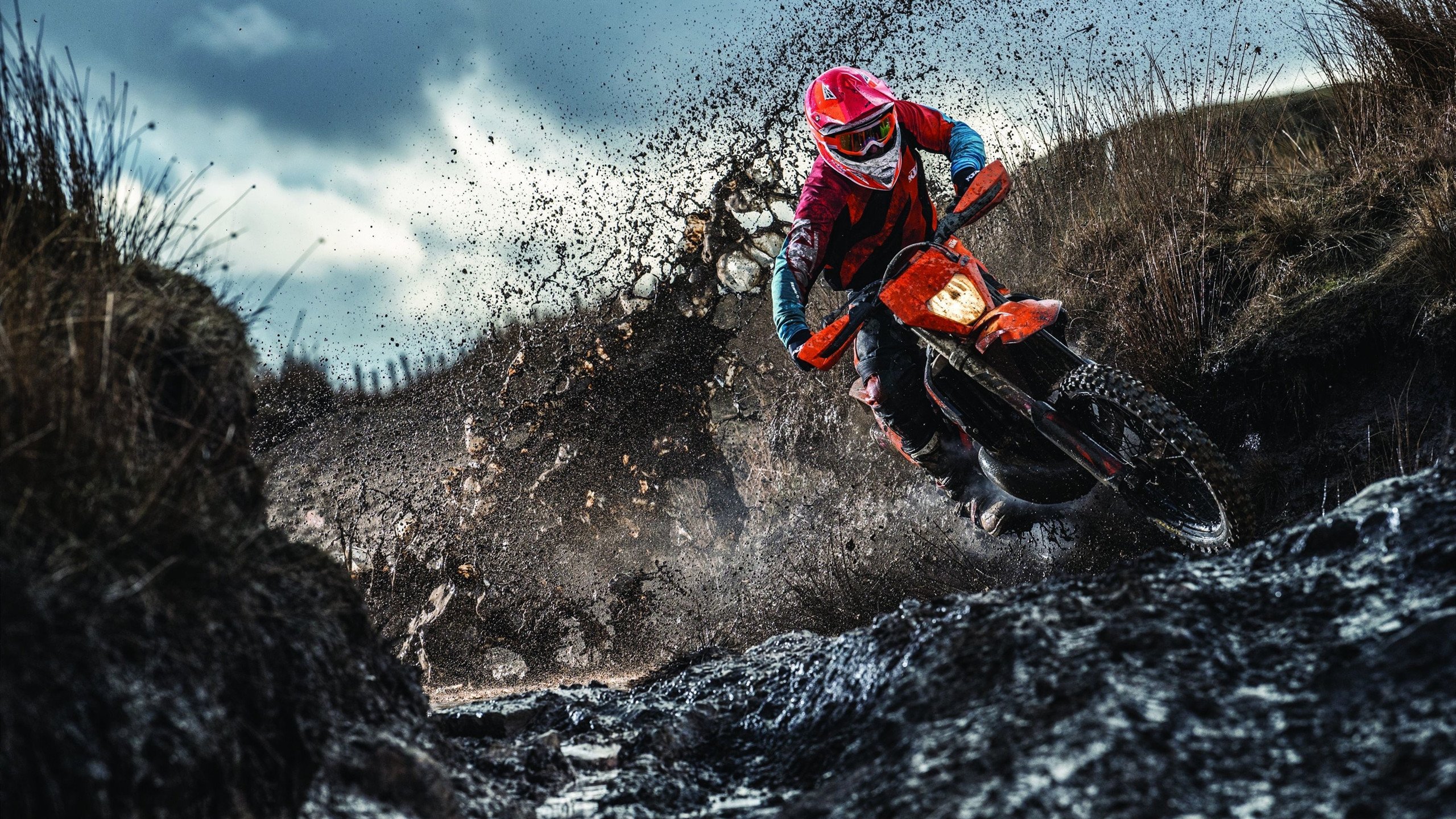 橙色的逆袭，从荷兰终结罗马到加克波在西甲国家德比接管比赛